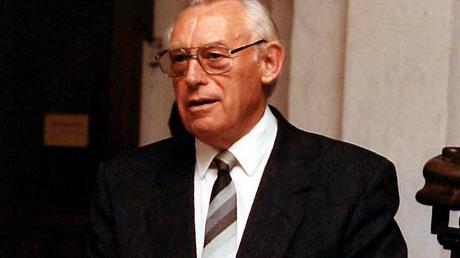 Der ehemalige Kommunalpolitiker, Kirchenpfleger und Vorsitzende des Heimatvereins Lauingen, Max Springer, ist gestorben. 
