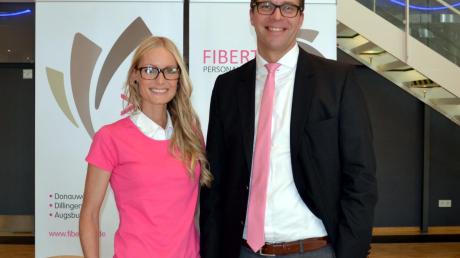 Stephanie und Michael Karmann von Fibertexx Personalmanagement sind wie alle Zeitarbeitsunternehmen auf der Suche nach Fachkräften. 