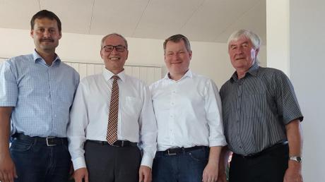 Zum 60. Jubiläum gratulierten Geschäftsführer Alexander Kollmann Bürgermeister Stefan Lenz, Bürgermeister Stephan Karg und Wirtschaftsreferent im Stadtrat Günter Ballis. 