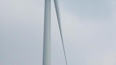 Acht Windräder drehen sich im Windpark in Zöschingen. Weitere Flächen für die Windenergie wird es dort nicht geben.  	