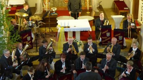 In der Zöschinger Kirche gestalteten die Original Bachtal-Musikanten einen gelungenen Konzertabend. 