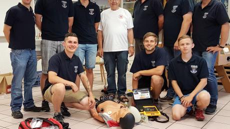 In Landshausen haben neun Feuerwehrmänner an vielen Schulungsabenden eine Sanitätsausbildung absolviert.  	