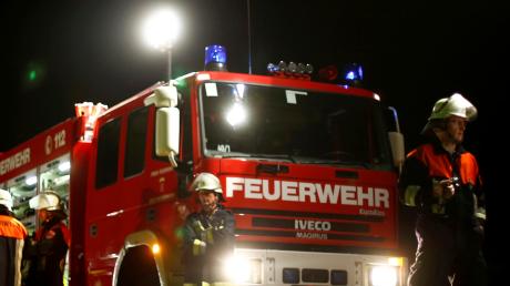 Ein weiterer Einsatz für die Feuerwehren Deisenhofen und Höchstädt (Symbolfoto): Sie mussten am Freitagabend gegen 22 Uhr zur Brandbekämpfung in Deisenhofen ausrücken. 