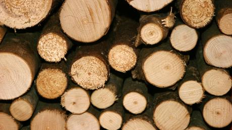 Holz ist in Marktoffingen gestohlen worden. 