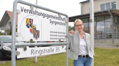 Mirjam Steiner ist seit rund 100 Tagen Bürgermeisterin von Syrgenstein. Ein Vorhaben, das sie als VG-Vorsitzende erwartet, ist ein neues Gebäude für die Verwaltungsgemeinschaft. Die derzeitigen Räumlichkeiten sind zu eng. 	
