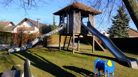 In Bissingen soll es einen Naturkindergarten geben. Im Wald bei Buggenhofen gibt es Platz dafür. Das Bild zeigt einen Spielplatz in Bissingen.  	