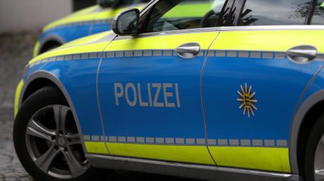 Wegen eines Wendemanövers auf der B300 ist es laut Polizei bei Schrobenhausen zu einem Unfall gekommen.