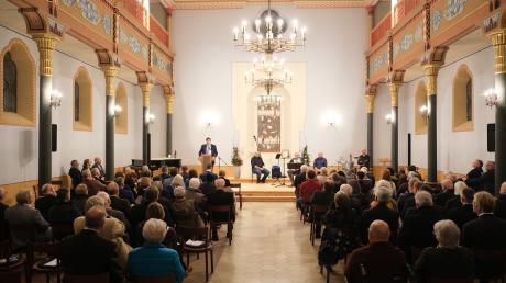 Einer der schönsten Konzertsäle in der Region befindet sich in der Alten Synagoge in Binswangen. Dort gibt es das ganze Jahr über interessante kulturelle Termine. 