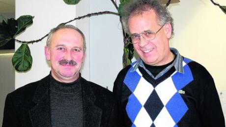 Martin Hirner (links) und Herbert Keller aus Aislingen sind ehrenamtliche Richter am Sozialgericht in Augsburg. Foto: Dusik