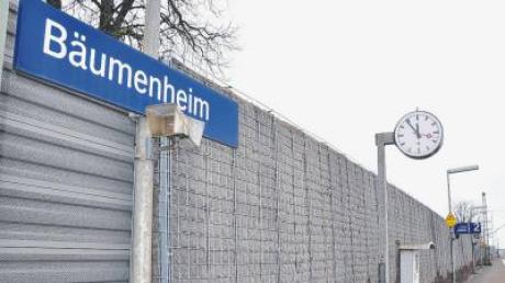 Am Bahnhof in Bäumenheim haben sich Jugendliche großer Gefahr ausgesetzt. 