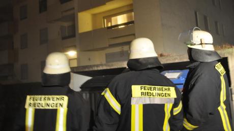 Ein Mehrfamilienhaus in Riedlingen ist Samstagnacht evakuiert worden, weil ein Bewohner Rauch bemerkt hatte. Es wurde aber niemand verletzt.  