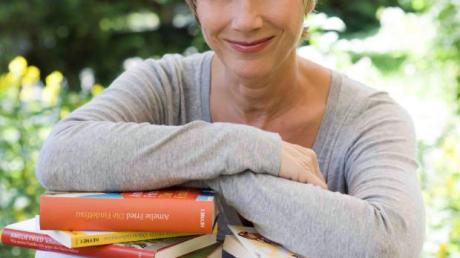 Die Moderatorin und Autorin Amelie Fried liest am 8. März. 