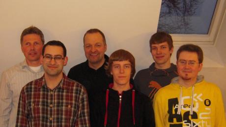 Der neue Vorstand (von links): Bernhard Strasser, Bastian Wagner, Robert Meister, Dominik Bachhuber, Tobias Braun und Kevin Haberl.  