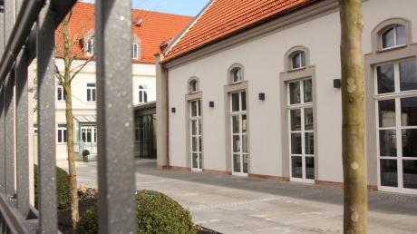 Ein prächtiges Bauwerk stellt die „Alte Brauerei“ in Mertingen nach der Generalsanierung und der Erweiterung dar.