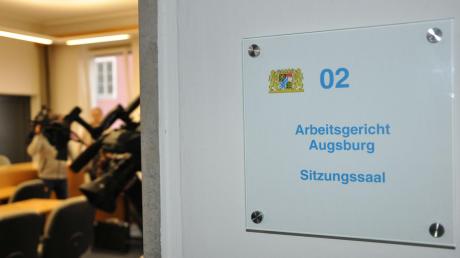 Ein Blick in den neuen Sitzungssaal des Gerichtstags in Donauwörth. Dort finden regelmäßig Verhandlungen des Arbeitsgerichts Augsburg statt. 