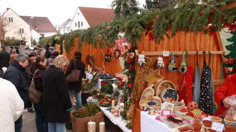 Dieses Jahr feiert der Weihnachtsmarkt in Marxheim Jubiläum - er wird 25 Jahre alt. Das Bild zeigt den Markt im vergangenen Jahr. Foto: Bissinger
