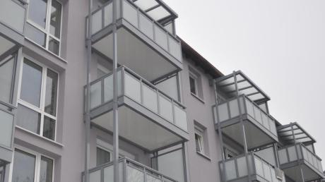 Diese Wohnanlage der Gemeinnützigen Baugenossenschaft Donauwörth (GBD) in der Georg-Regel-Straße wurde schon modernisiert. 