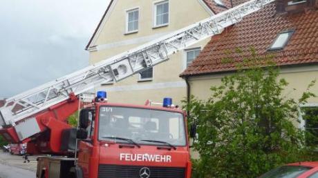 Die Freiwillige Feuerwehr Mündling führte eineHauptübung mit den Wehren aus Harburg, Gunzenheim und Wemding durch. 	