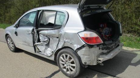 Bei einem Unfall bei Fünfstetten ist ein Schaden von 7000 Euro entstanden. 