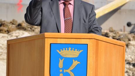 Franz Oppel, ehemaliger Bürgermeister von Kaisheim, wird die Pesnion gekürzt. 