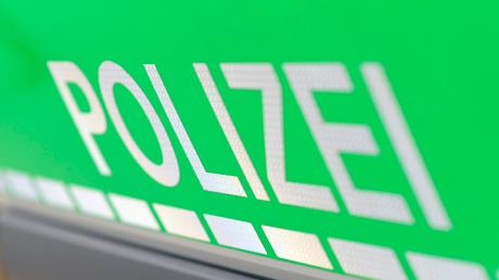 Die Polizei musste am Samstag zu zwei Unfällen im Raum Monheim ausrücken.