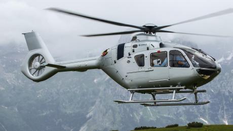 Dieser Hubschrauber-Typ (H135) soll in einigen Jahren in China häufiger zu sehen sein: Ein Konsortium aus dem Staat hat 100 Maschinen bei Airbus Helicopters geordert. 