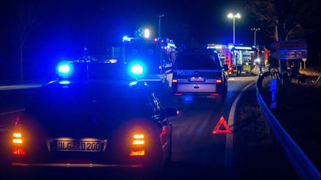 Die Ermittlungen nach dem tödlichen Unfall nahe Dillingen halten an. 