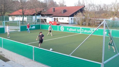 So ein Minispielfeld möchte der FC Weilheim-Rehau gerne bauen (Symbolbild). 