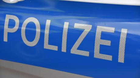 Einen dreisten Diebstahlsfall meldet die Polizei aus Münster am Lech. Dort schlugen die Täter in einem Kieswerk zu.