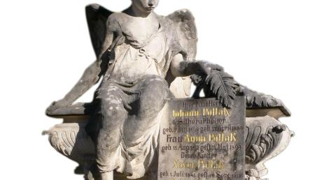 Der Pollak-Engel am Grabmahl der Familie des Rainer Bildhauers. Um ihn geht es unter anderem bei den Jubiläums-Vorträgen des Freundeskreises Alt Rain.