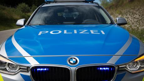 Einen Verkehrssünder stoppte die Polizei zwischen Sulzdorf und Fünfstetten.