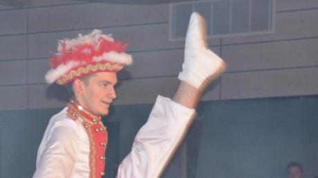 Der 17-jährige Robin Fackler zeigt in der Faschingszeit als Tanzmajor der Faschingsgesellschaft Wemdosia sein Können. 