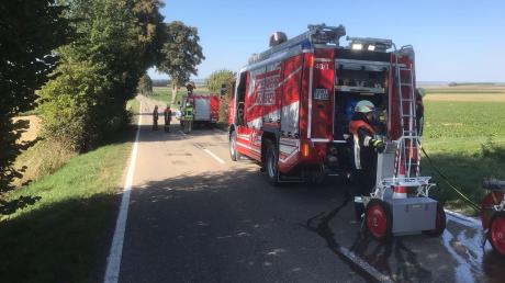 An der Staatsstraße zwischen Gut Sulz und Holzheim gab es einen Flächenbrand. Die Feuerwehren aus Münster und Holzheim waren im Einsatz.