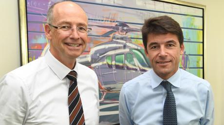 Das Werk in Donauwörth hat laut Bruno Even (rechts), dem neuen Präsident von Airbus Helicopters, eine starke Position im Konzern. Diese möchte auch Wolfgang Schoder, Geschäftsführer von Airbus Helicopters Deutschland, erhalten. 