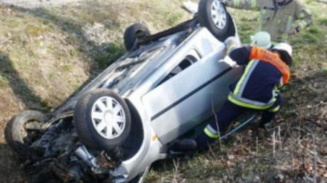 Eine 19-jährige Fahranfängerin verlor die Kontrolle über ihren Wagen. Der Unfall passierte nahe Fünfstetten.