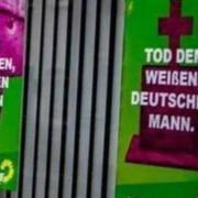 Diese gefälschten Wahlplakate hängte die „Identitäre Bewegung“ bei den Grünen in Donauwörth auf. 