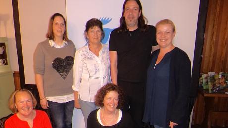 Sie führen den LBV Kreisgruppe Donau-Ries: (von links) Brigitte Kraft (Leitung LBV Bezirksgeschäftsstelle Schwaben), Nicole Wirth, Anna Schramm, Barbara Brutscher, Helmut Staber und Irmgard Götz.  	