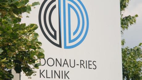 Ein Patient war in der Donau-Ries-Klinik Donauwörth untergebracht, verschaffte sich aber gewaltsam den Weg ins Freie und flüchtete.