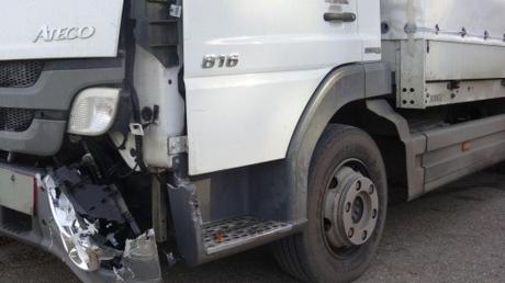 Schaden in Höhe von 5000 Euro entstand an diesem Lastwagen bei einem Unfall in Holzheim.