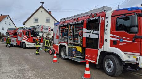 Mehrere Feuerwehren waren nach einem schlimmen häuslichen Unfall in Natterholz vor Ort.