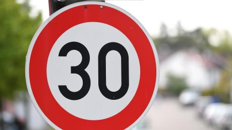 Tempo 30 soll künftig während der Öffnungszeiten des Merchinger Kindergartens gelten.. 
