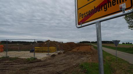 Am Ortsrand von Pessenburgheim entsteht das Baugebiet „Mitterheid“. Dafür nimmt die Gemeinde Holzheim heuer eine Menge Geld in die Hand.   