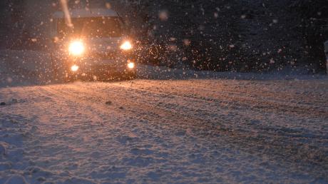 Wegen des Neuschnees und der Glätte auf den Straßen gab es am Mittwoch und am Donnerstag rund um Donauwörth teilweise ein Verkehrschaos.