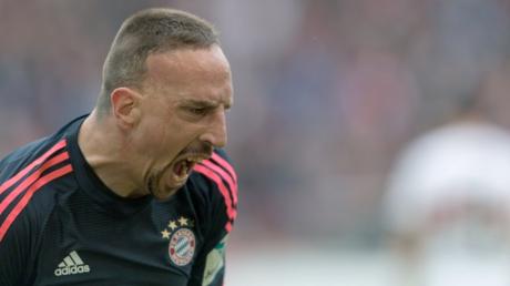 Franck Ribéry will mit dem FC Bayern gegen Benfica Lissabon den Einzug ins Halbfinale der Champions League perfekt machen. Die Partie wird live vom ZDF im TV und Live-Stream gezeigt.