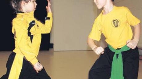 Dank ihres Kung-Fu-Trainings wissen sich Melanie und Christian Grosche zu wehren. 