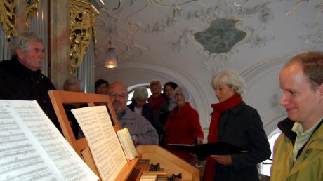 Die Chorgemeinschaft Merching und Organist Martin Dronzella begeisterten die Gottesdienstbesucher in St. Martin. 