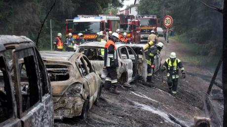 Bei einem Feuer in der Western-City in Dasing sind im September vergangenen Jahres unter anderem vier Autos ausgebrannt.
