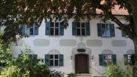 Die neuen Besitzer halten den denkmalgeschützten Pfarrhof in Hochdorf gut in Schuss, Geld von der Gemeinde gibt es dafür nicht.