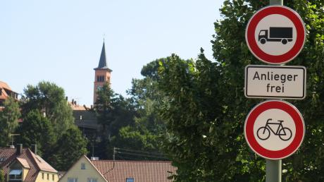 Wo Radeln auf dem Steirer Berg in Friedberg bisher verboten ist, sollen künftig auch Radler auf der Fahrbahn unterwegs sein können.