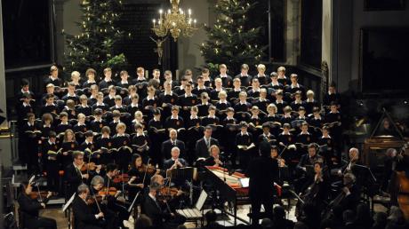 Die Augsburger Domsingknaben (hier beim Weihnachtsoratorium) werden am Samstag in Mering zu hören sein. 